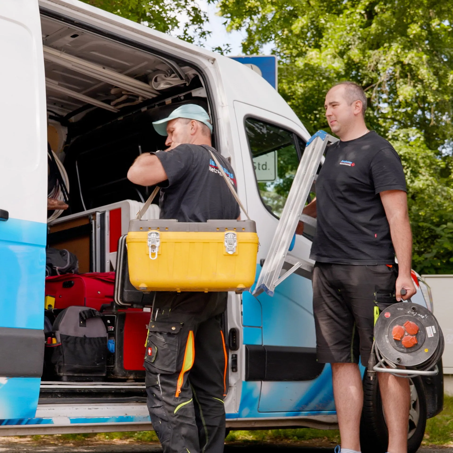Elektriker bei der Arbeit